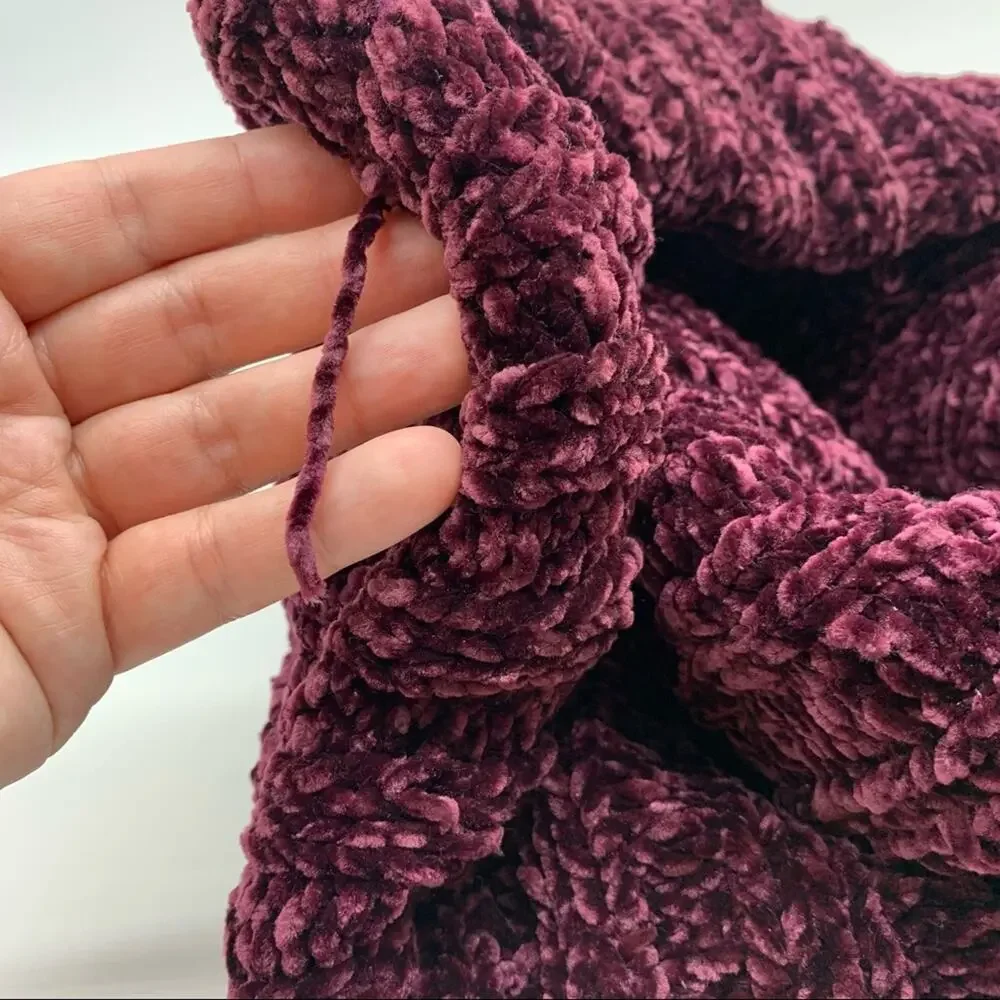 FREE PEOPLE Love Bug Twisted Chenille‎ Cowl Infinity Scarf - Girly Cozy Winter